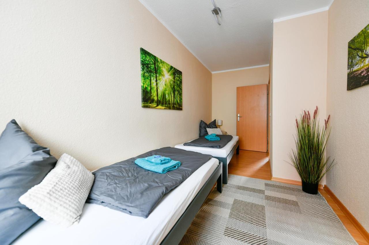 Fuerst-Pueckler-Apartment_Bis 6 Personen_Waschmaschine_Kueche_2X Parkplaetze_Terrasse_Netflix Cottbus Exterior foto